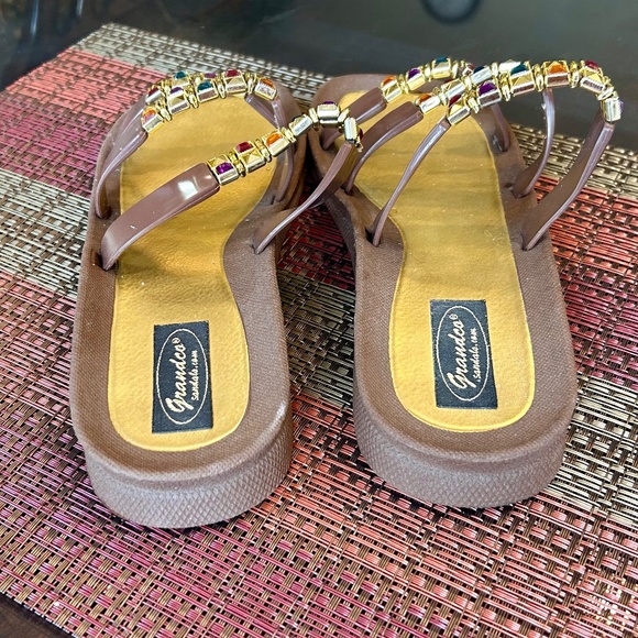 Grand Co Brown Sandals with Multiple-Coloured Gems Size 9 - Picture 7 of 10